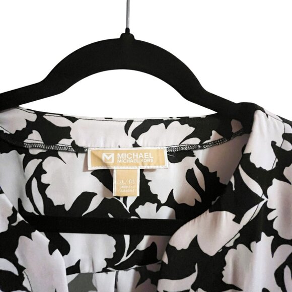 MICHAEL KORS 3/4 sleeve v neck Shadow Floral blouse black white Nearly New Sz XL - Picture 3 of 7
